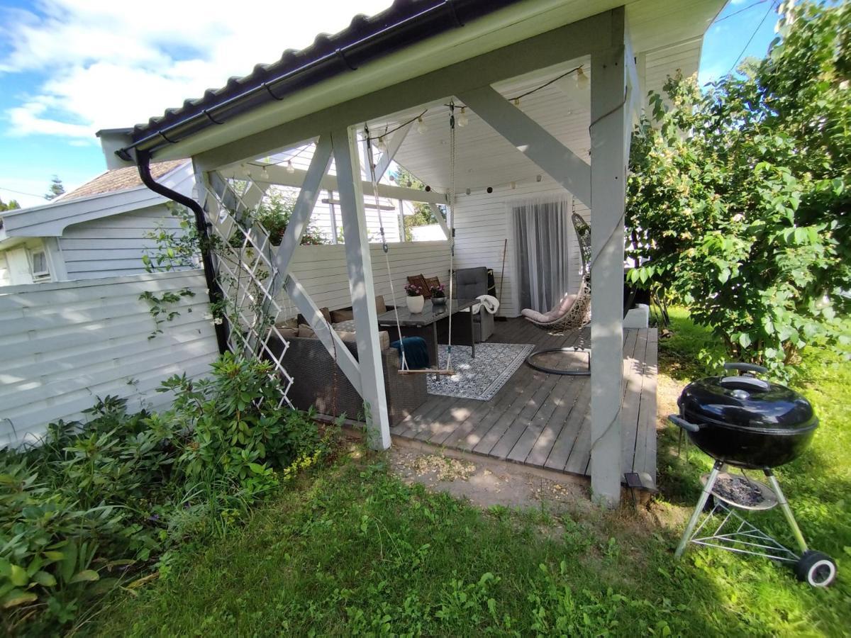 Guest House In The Garden Hokksund ภายนอก รูปภาพ