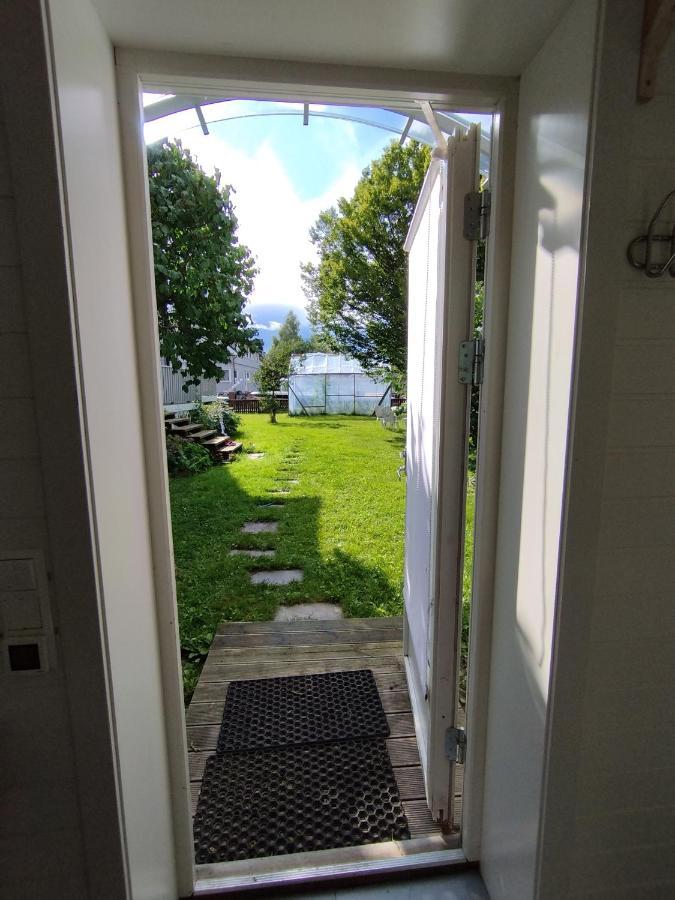 Guest House In The Garden Hokksund ภายนอก รูปภาพ
